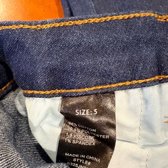 NWOT, Fashion Nova Dark Indigo jeans, size 5 - Picture 4 of 9